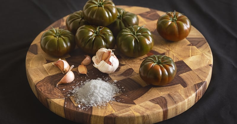 Tarte fine aux tomates et moutarde ancienne : la recette croustillante qui change tout
