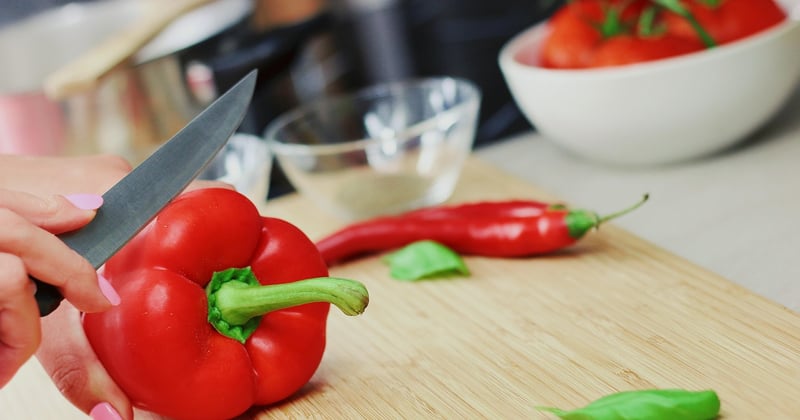 Recette facile de dip apéritif au poivron rôti, l'apéro qui cartonne