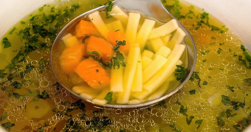 Le bouillon umami en 20 minutes : la base de toute la recette
