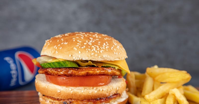Pepe Chicken : le poulet qui rend accro à chaque bouchée